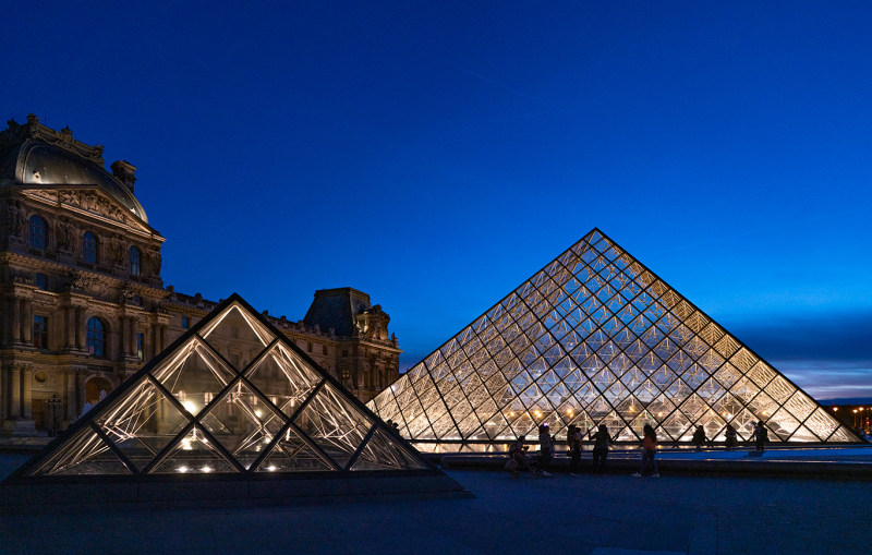 Louvre-in-Three_web